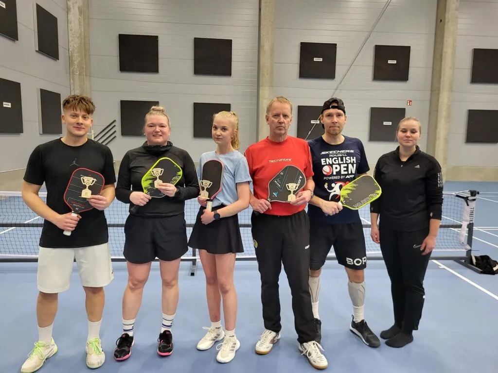 Pickleball avajaisturnaus veti Iisalmeen kovan tason pelaajia – kuva 3
