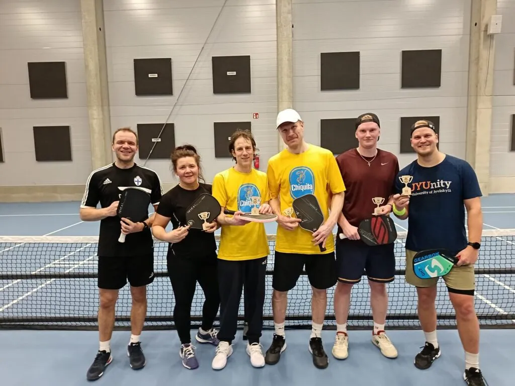 Pickleball avajaisturnaus veti Iisalmeen kovan tason pelaajia – kuva 4